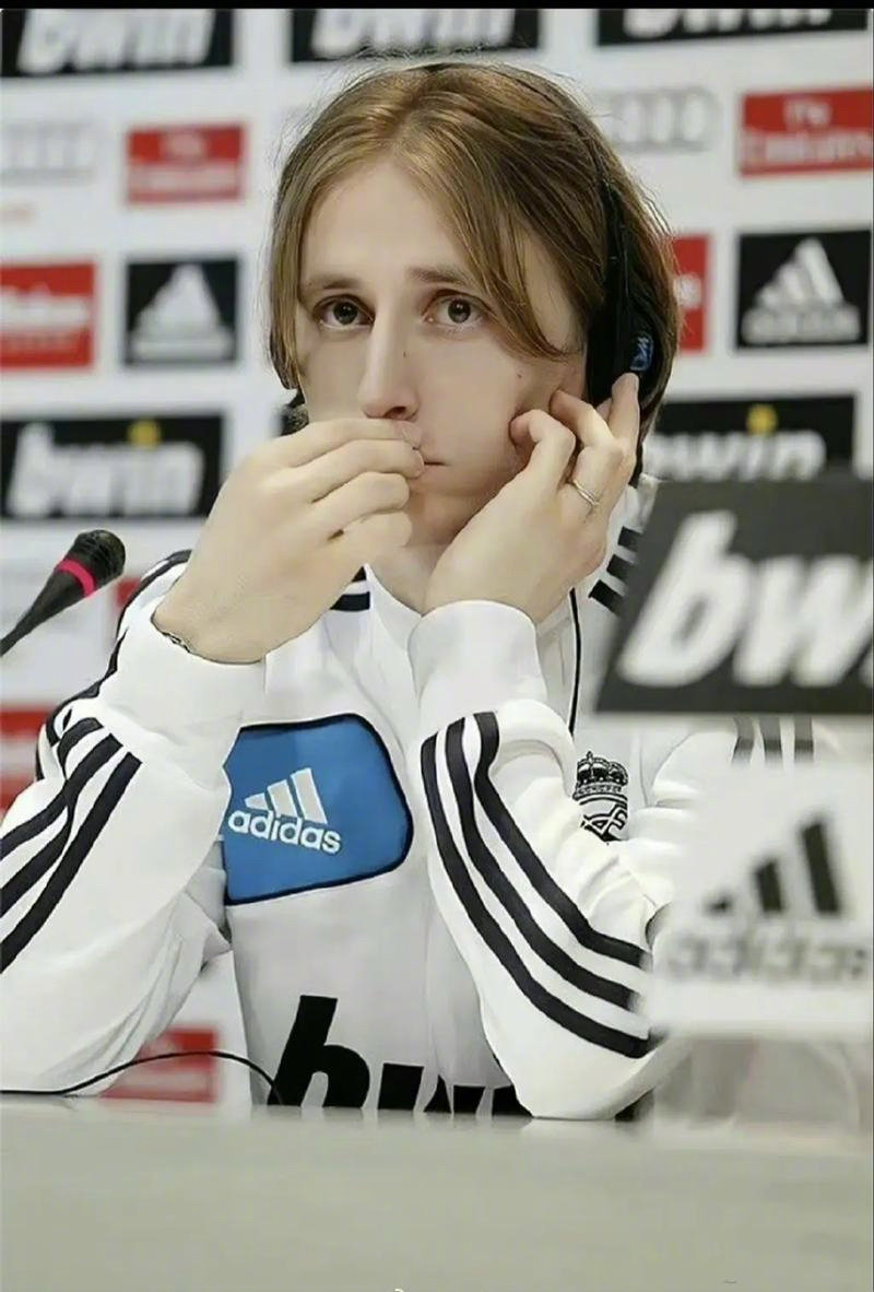 F1车手年薪榜：汉密尔顿第一，周冠宇垫底