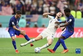 詹姆斯此前连续1282场得分上双，目前第3节剩8分钟5投0中仅得2分