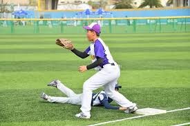 中国篮球历史新篇章！NBL合肥17分大胜CBA江苏队，易立满脸无奈